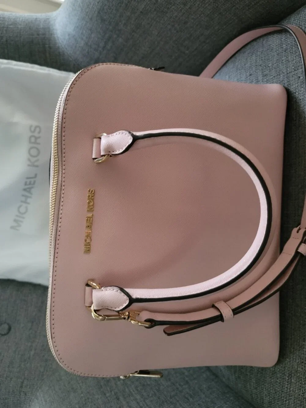 Michael Kors Cindy Large Dome Satchel (Blossom Pink)